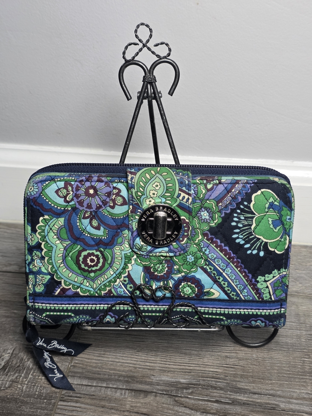 Vera Bradley Paisley Quilted Cotton 14 Slot Zip-Around Turnlock Wallet